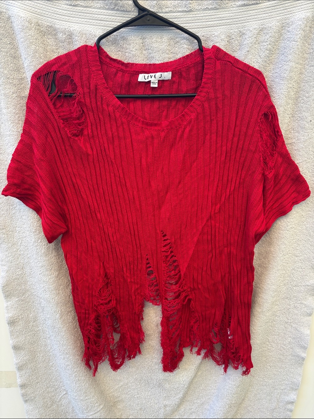 Red thin sweater top